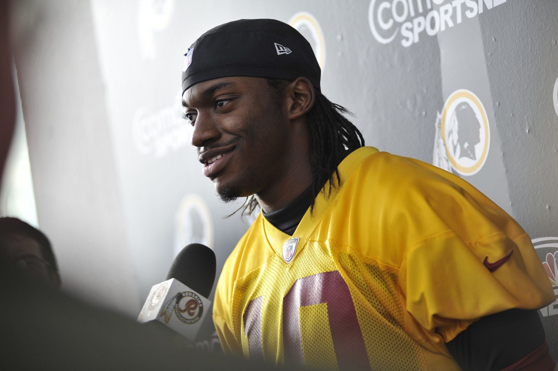 “Negative narratives around Jalen Hurts have to stop”: RGIII rips Michael Robinson for accusing Eagles QB of superficial blood clot