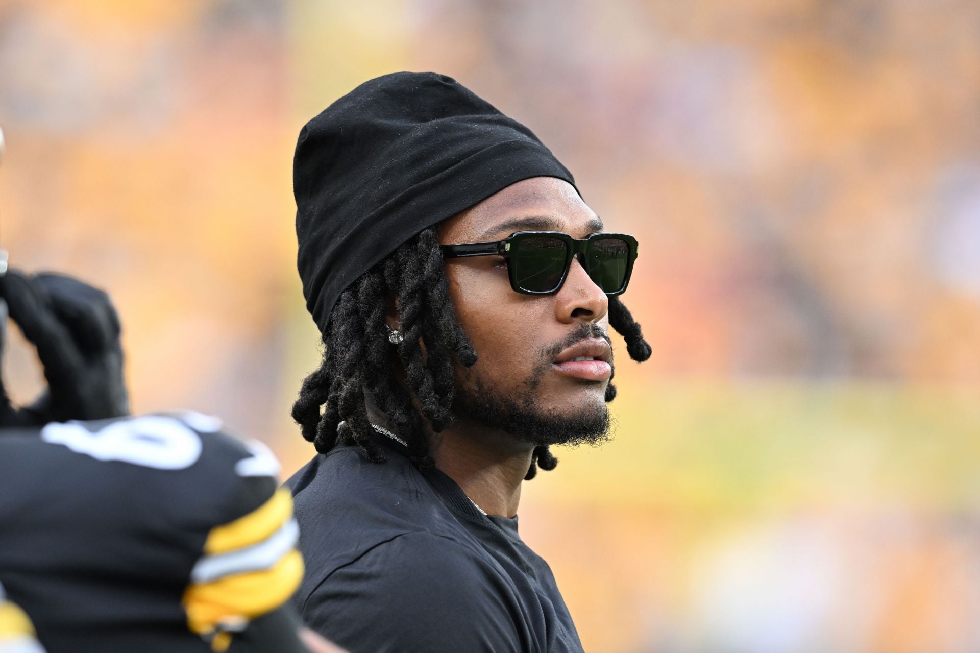 "Get rid of him," "Back on his diva stuff again": NFL fans react to Jalen Ramsey's comments about "disconnect" in Steelers locker room