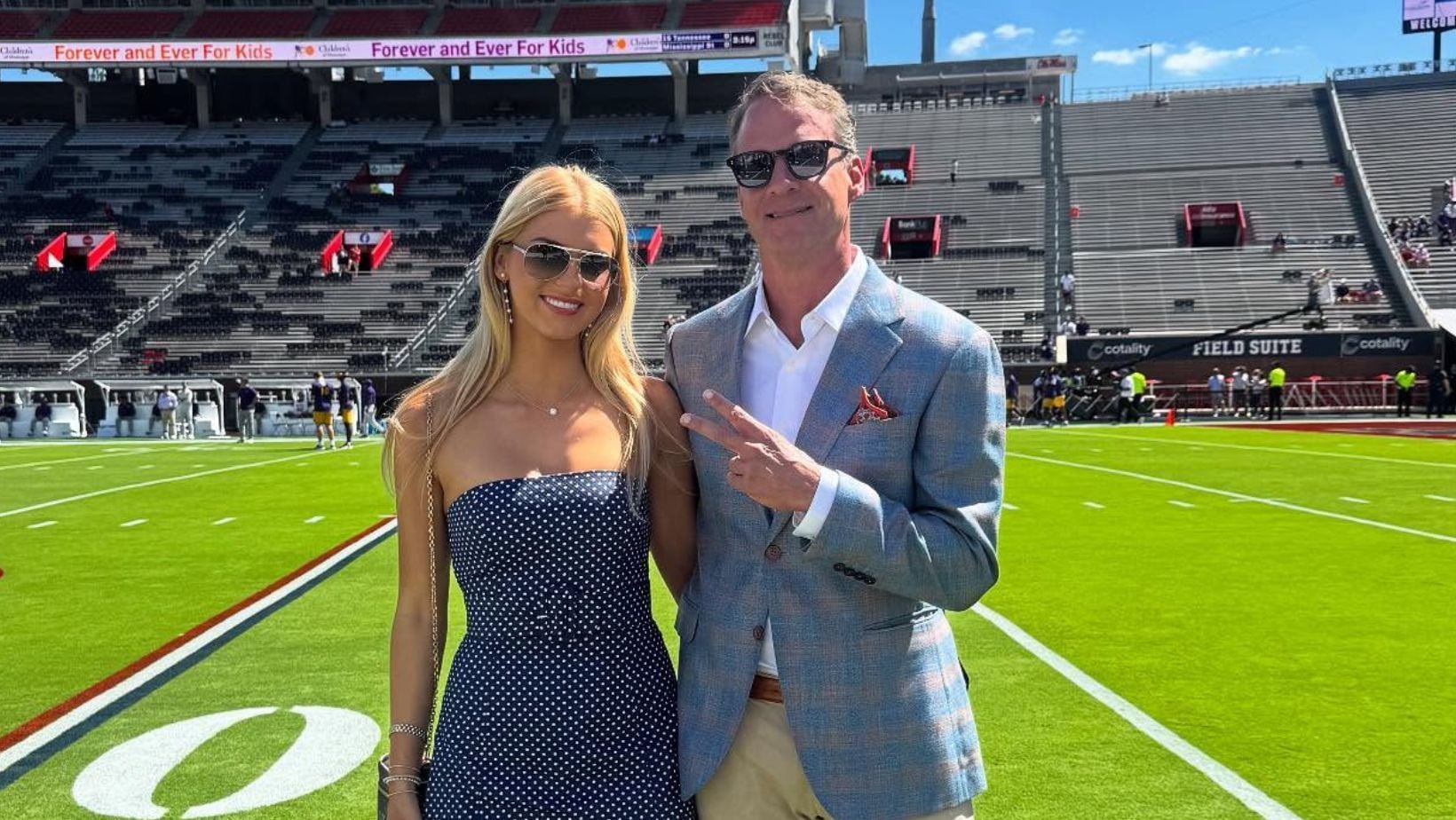 Lane Kiffin’s daughter Landry turns brunette while posing in mermaid-themed dress for Halloween