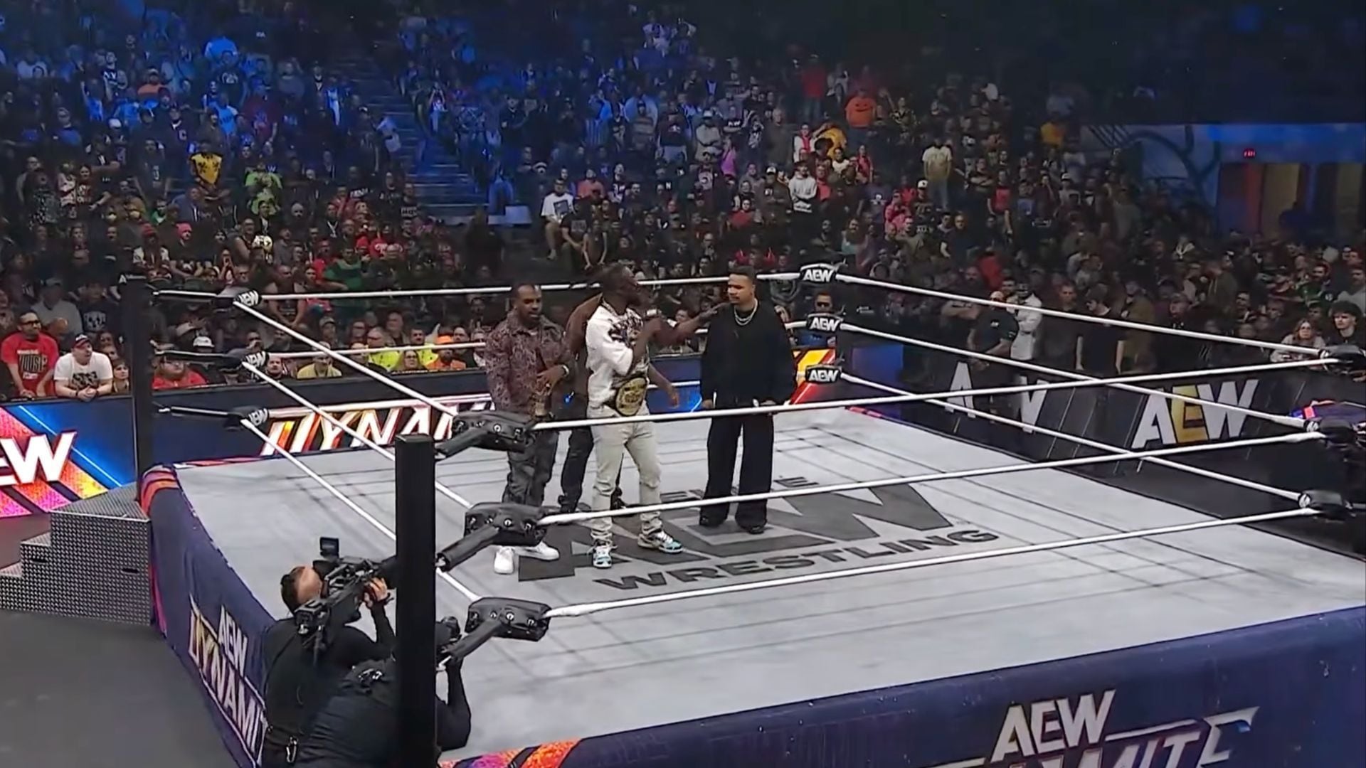 BREAKING: Blockbuster AEW Debut On Dynamite