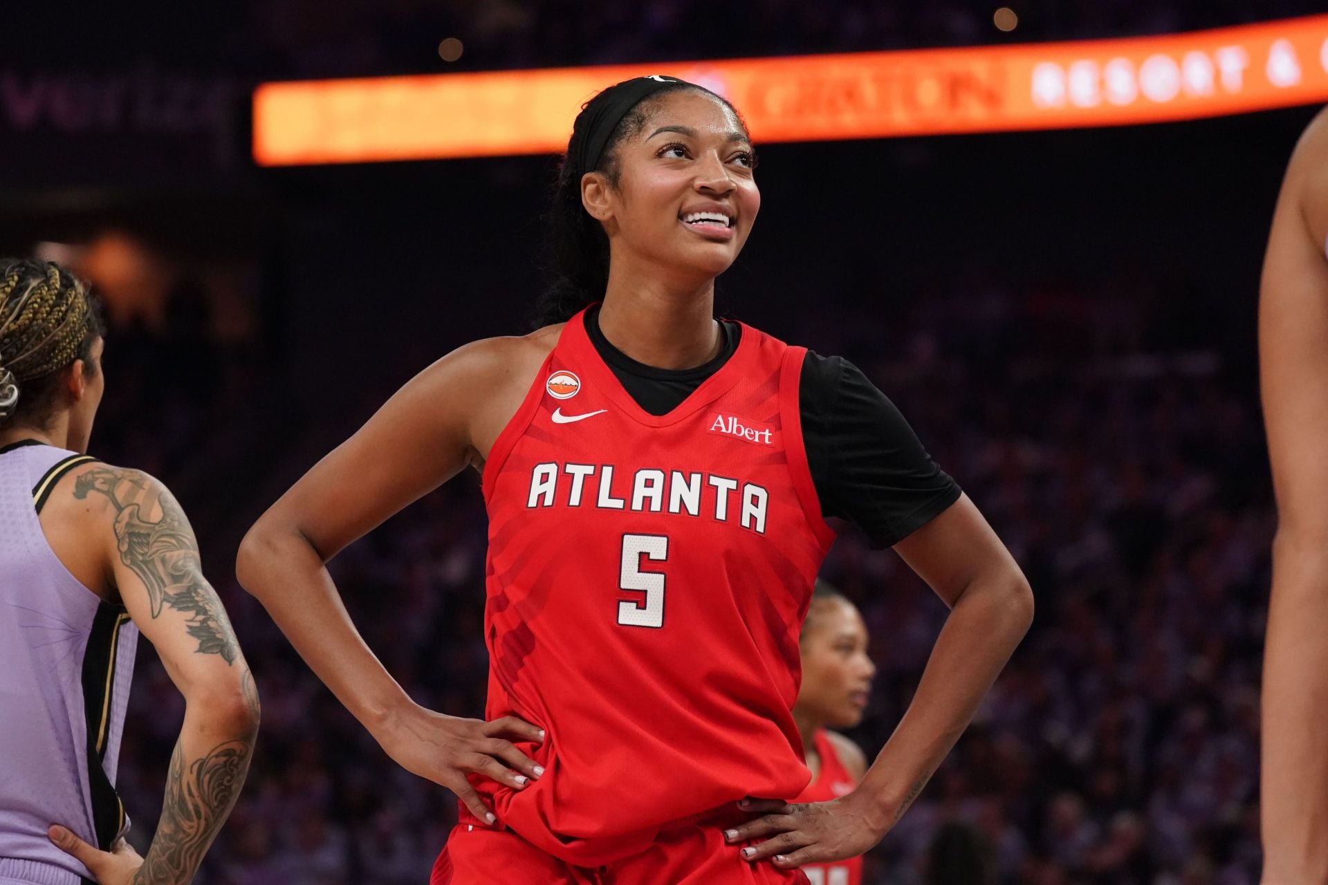 "Angel Reese Winning a Ring Before Caitlin Clark is Becoming a Reality": WNBA World Reacts After Dream Star Puts Up Historic 30-15 Game in Finals 
