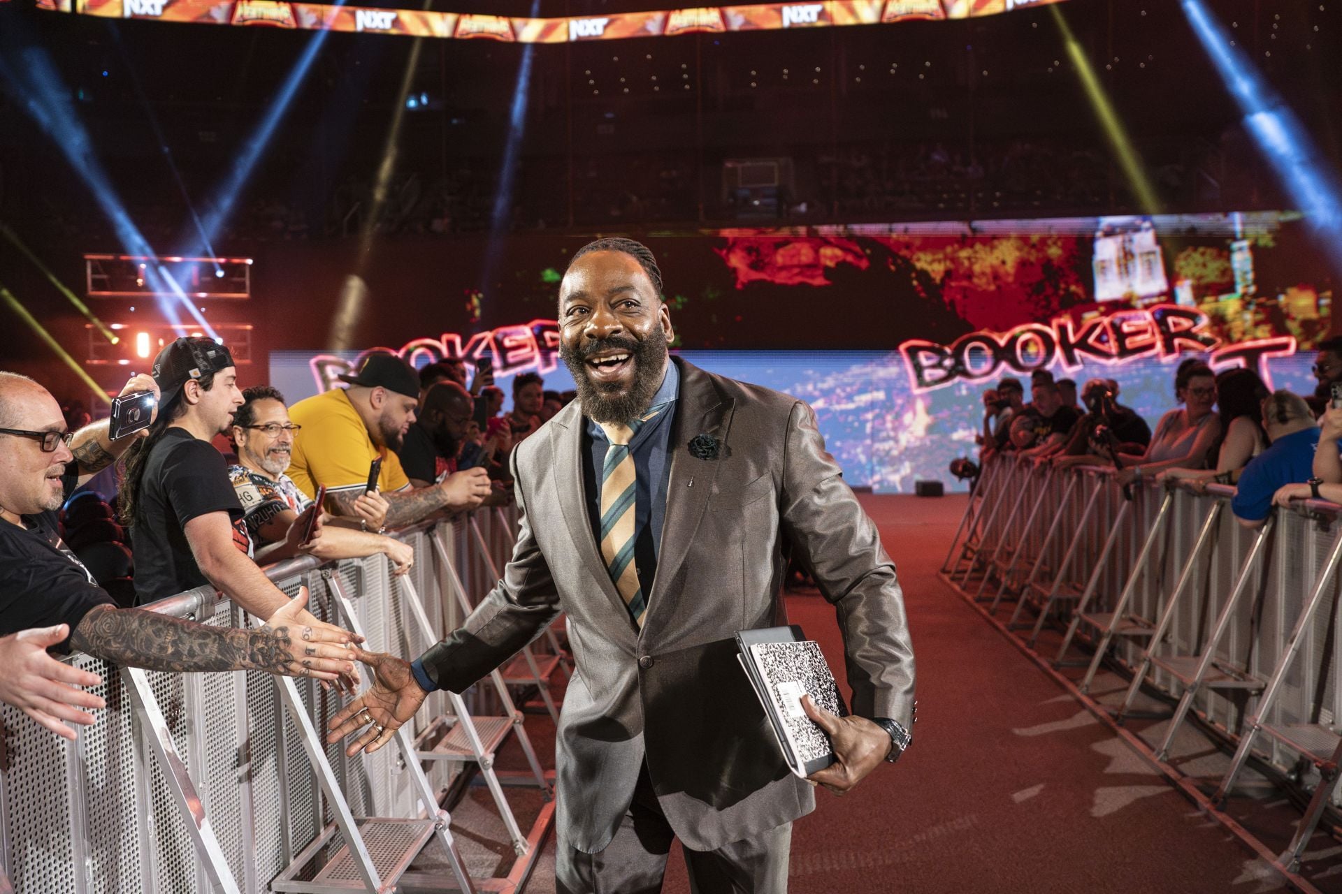 BREAKING: Booker T announces WWE's big new signing