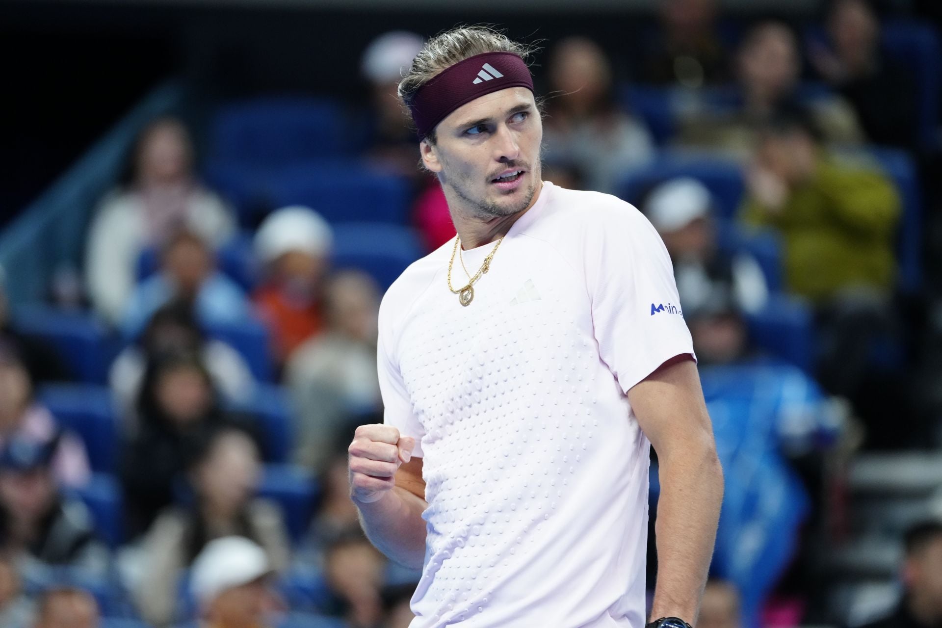 Alexander Zverev called out by Shanghai Masters opponent for poor on-court behavior: "Falling down, complaining, messing”