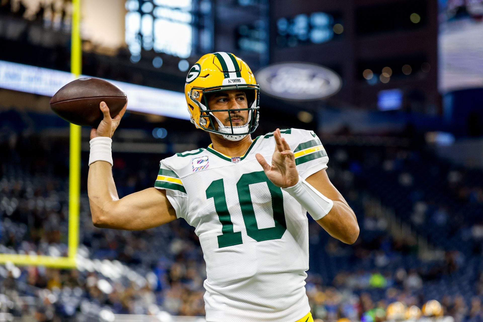 Former SB-winning center claims Jordan Love is “absolutely” carrying too much of the load for Packers amid costly drops