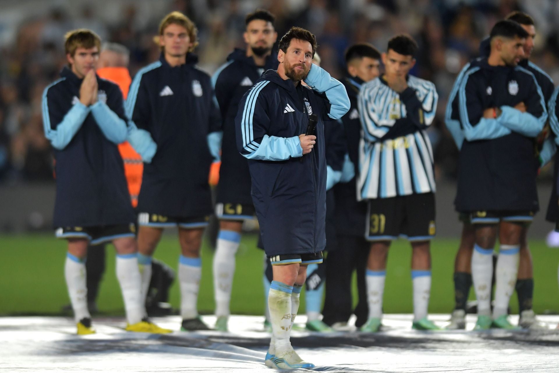 "Not coming here anymore with the Argentina national team will be very painful" - Lionel Messi gets emotional as he makes farewell speech
