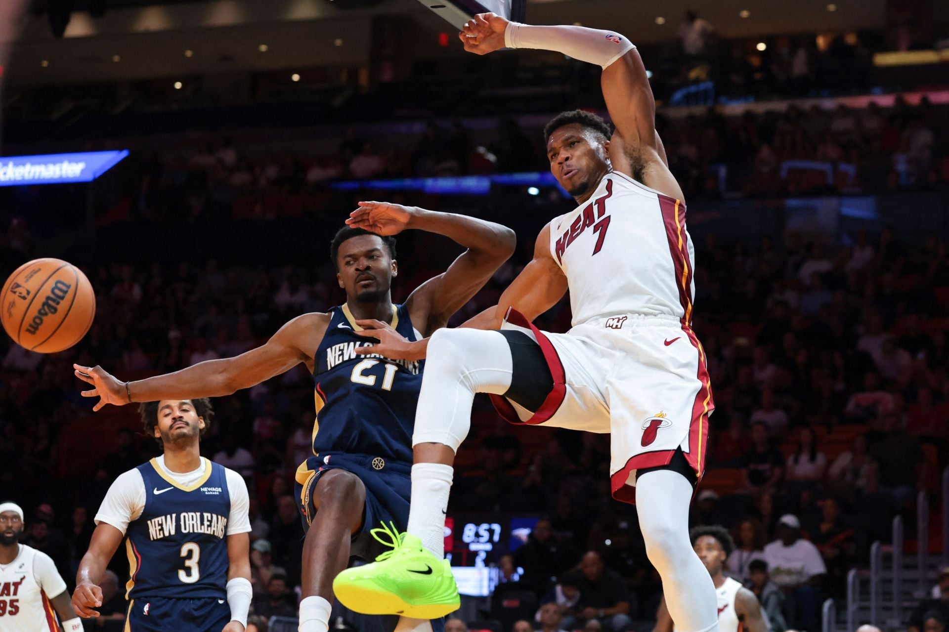 Giannis Antetokounmpo has the physical gifts to be successful in the WWE - Source: Imagn.