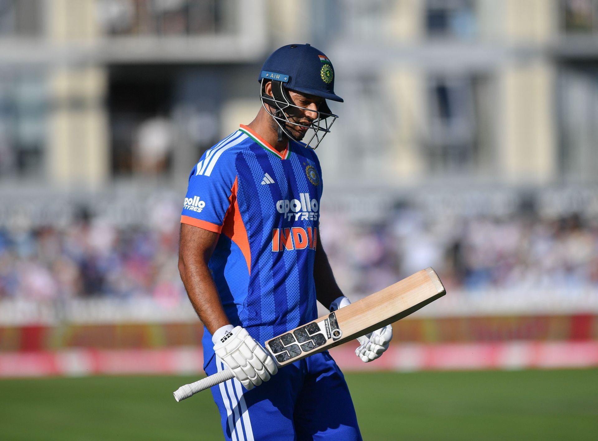 All-rounder from SL vs IND 2026 Tests takes stellar catch to dismiss Shivam Dube for 3 in IND vs SL Asian Games 2026 semi-final [Watch] 