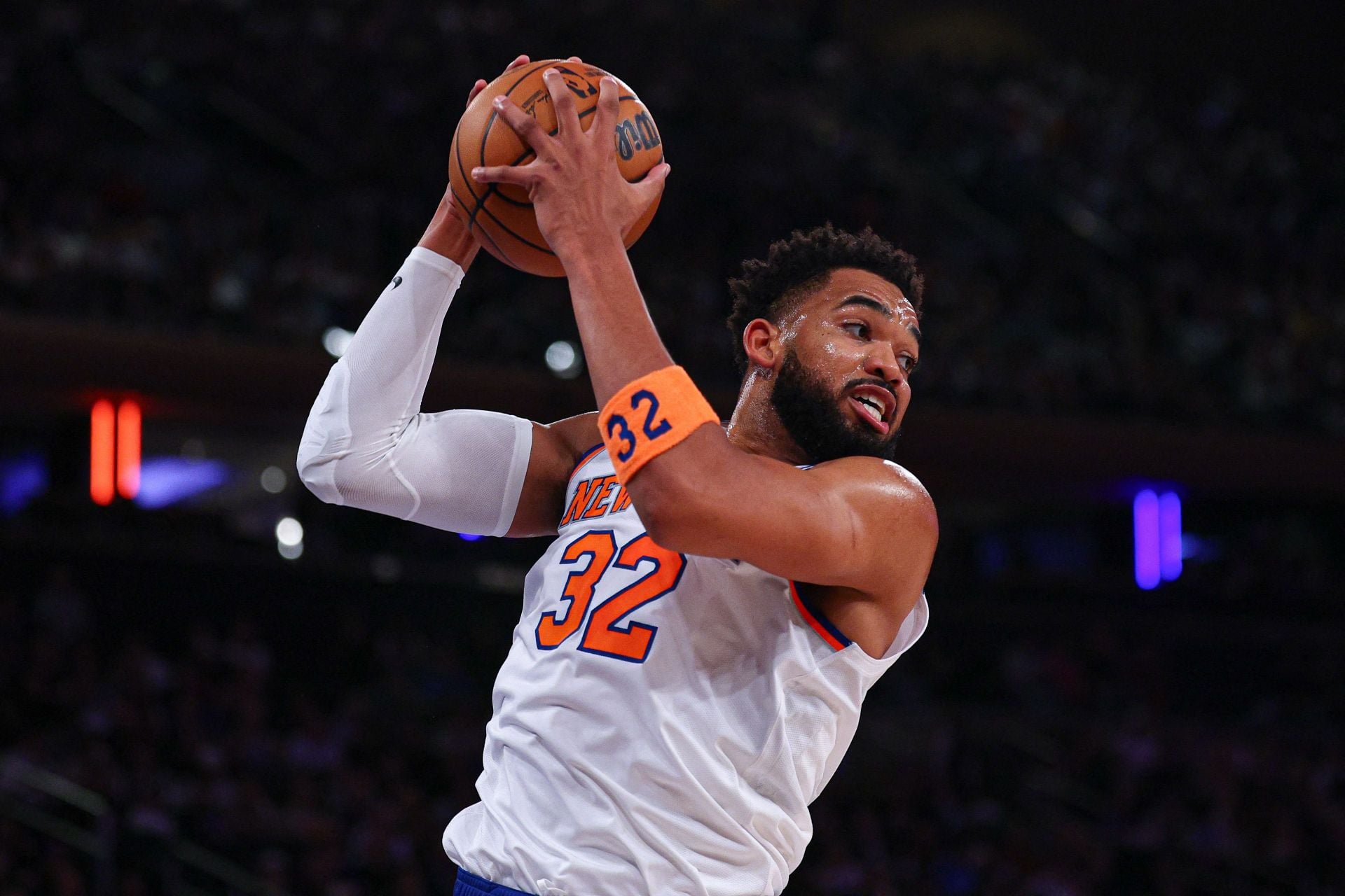Karl-Anthony Towns looks to help the Knicks defend the championship - Image Source: IMAGN