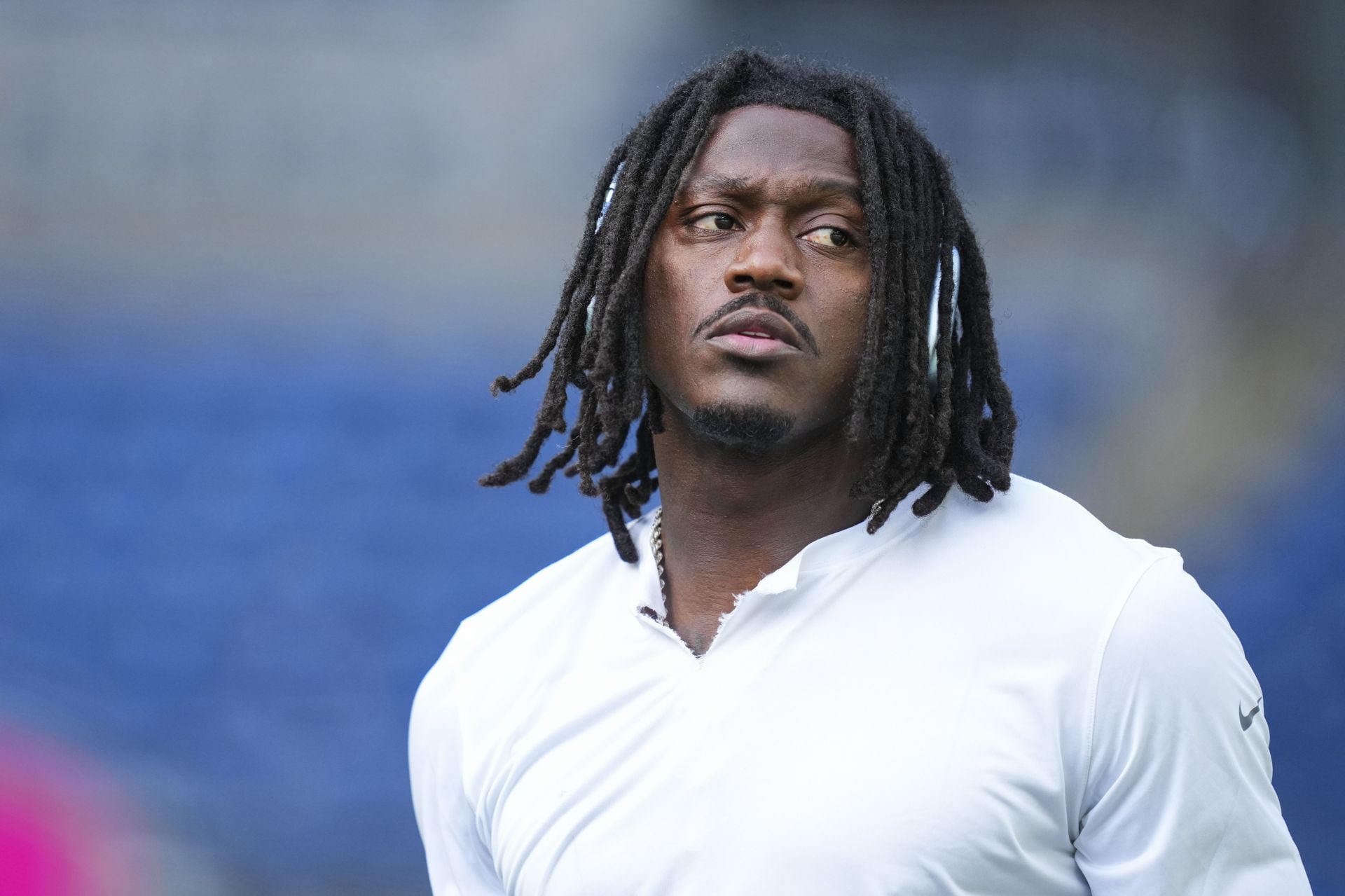 "He can rock the boat in a bad way": NFL analyst raises doubts about AJ Brown's return as Patriots switch to winning momentum