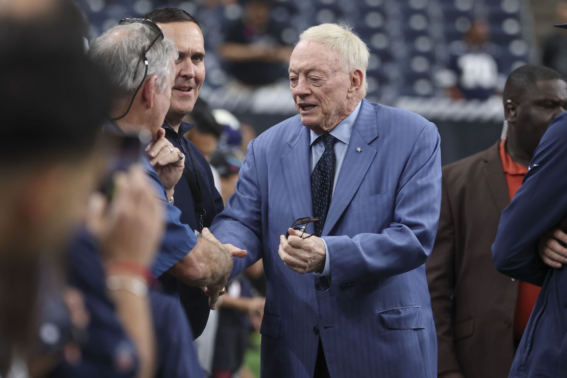 "Set the Cowboys team and stadium on fire": Asante Samuel torches Jerry Jones after Cowboys embarrassing loss vs. Buccaneers