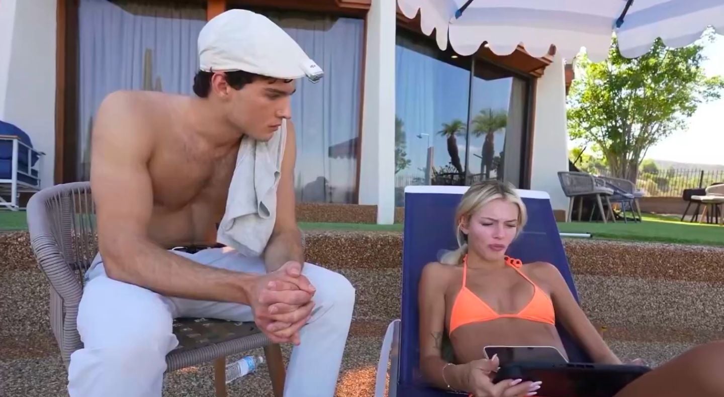 Who is Clavicular's girlfriend? Lily goes viral for saying N-word on livestream
