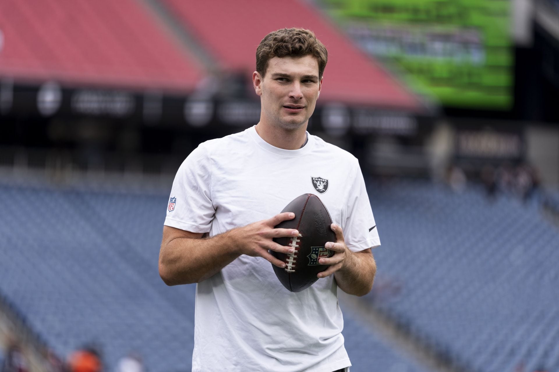 "The leash is getting shorter": NFL analyst issues warning to Kirk Cousins after being benched for Fernando Mendoza in Week 5