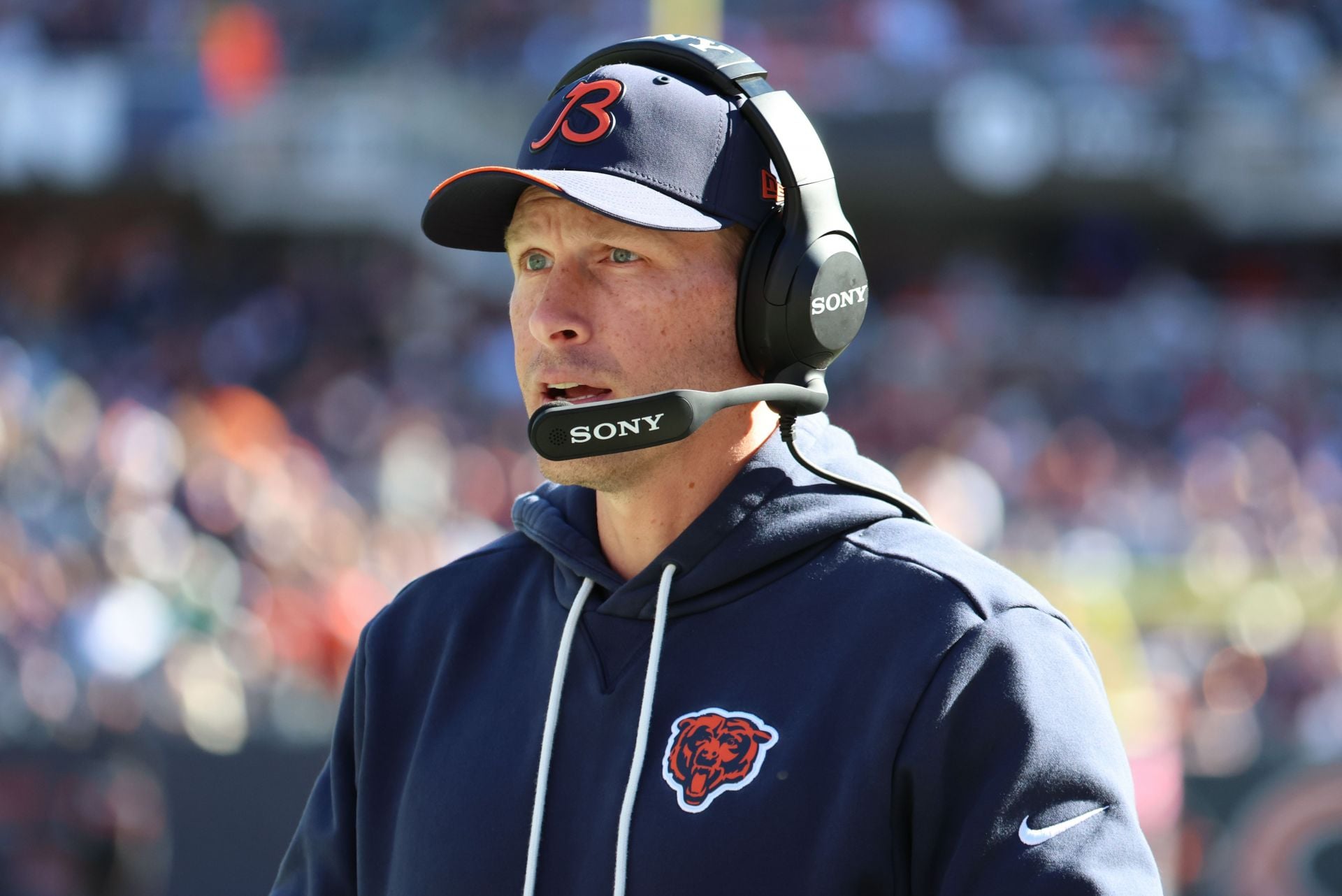"Ben Johnson is making AWFUL play calls this week": NFL fans torch Bears HC for benching Tyson Bagent "too late" vs Packers