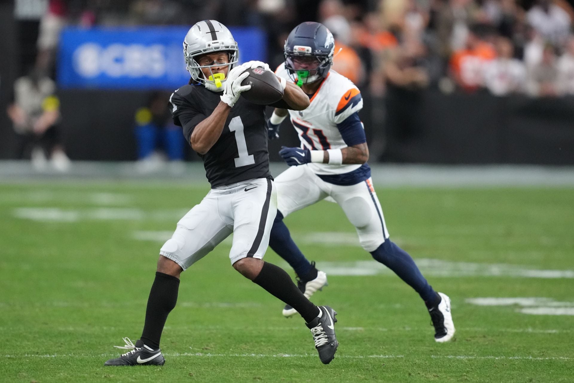 NFL: Denver Broncos at Las Vegas Raiders - Source: Imagn