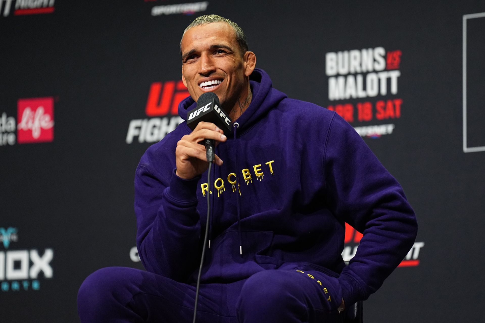 "It’s a very dangerous fight" - Charles Oliveira shares one tactic Alex Pereira can use to beat Sergei Pavlovich