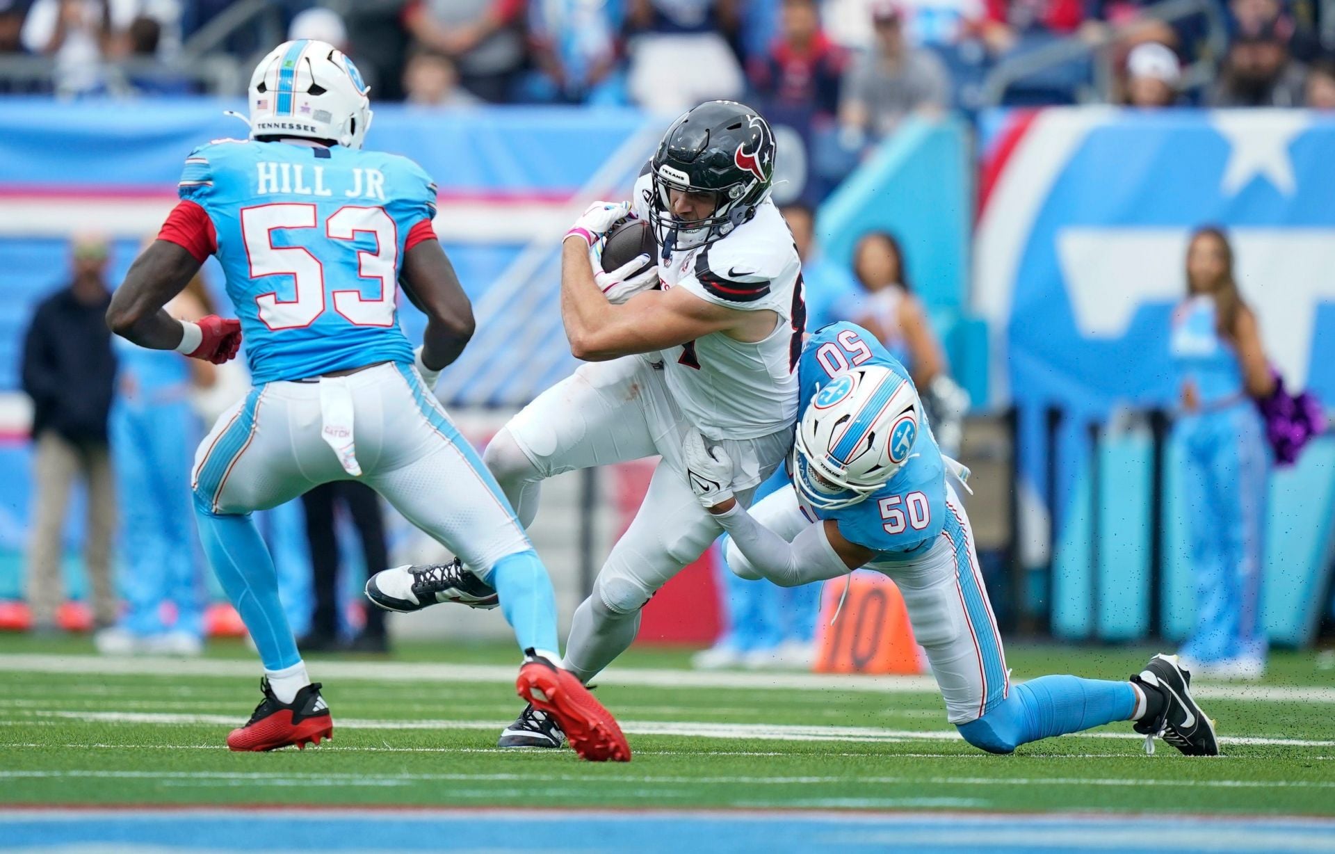 "Put him on the bench": Ryan Fitzpatrick reveals why Titans sitting young QB for "a few games" will improve their situation amid 0-5 start