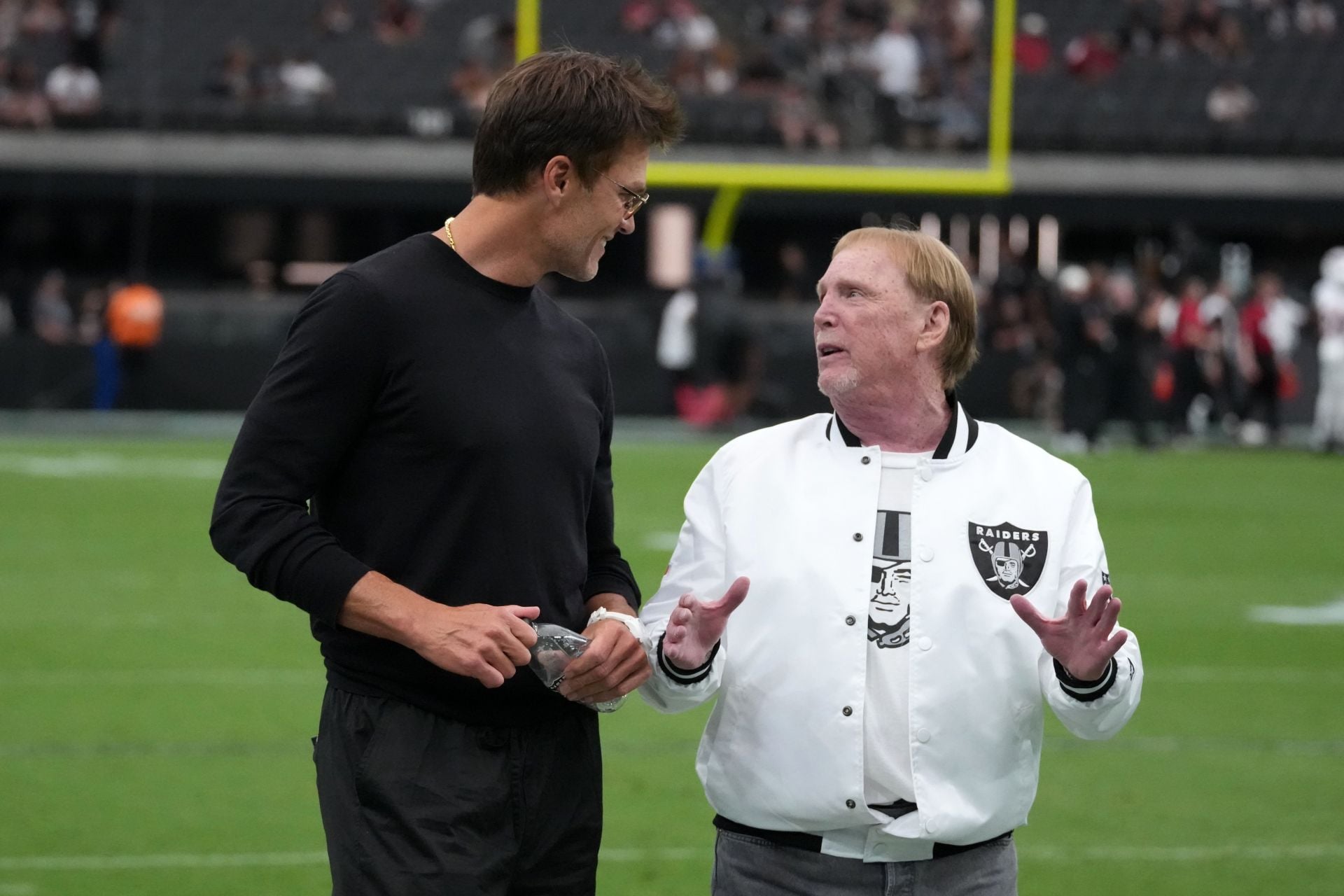 "No respect for owner" "What the hell?": Raiders' Mark Davis reveals reason for being "pissed off" with Tom Brady, Kirk Cousins