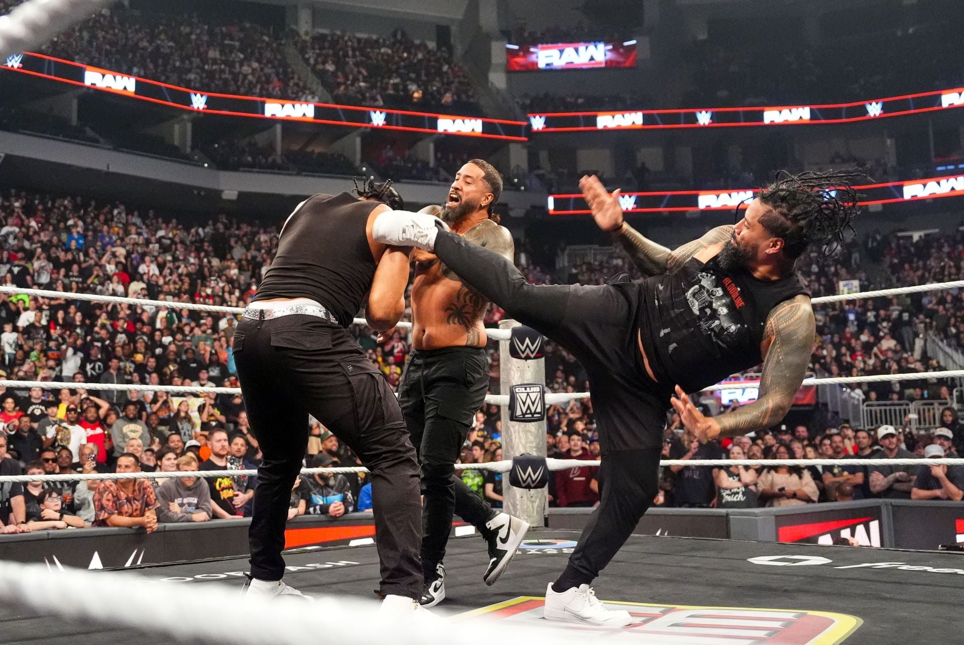 Jey Uso's Former WWE Tag Team Partner Helps The Bloodline Against 946 And Jaida Parker After Jacob Fatu no-shows 