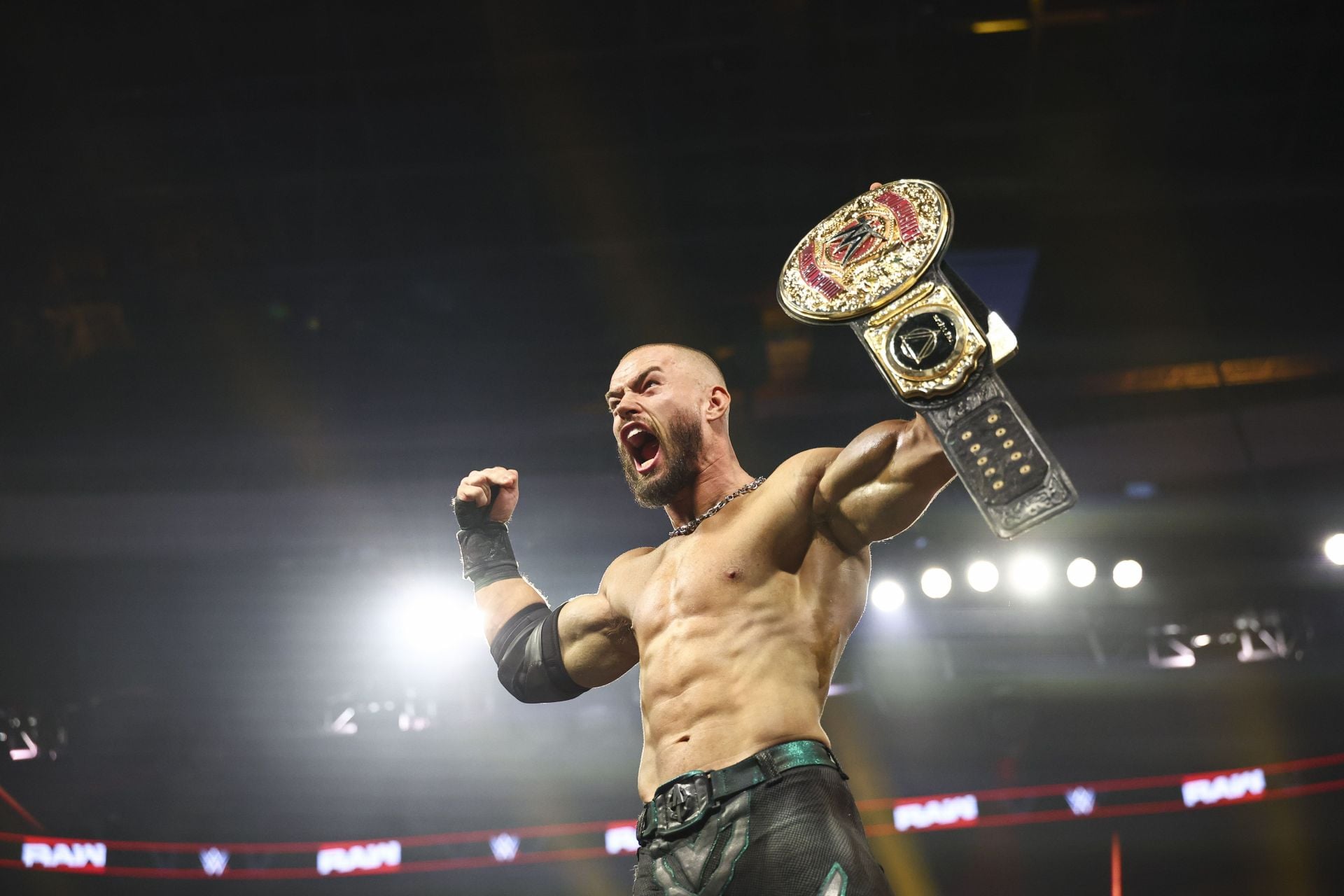 Austin Theory shows off his insane body transformation after missing WWE RAW