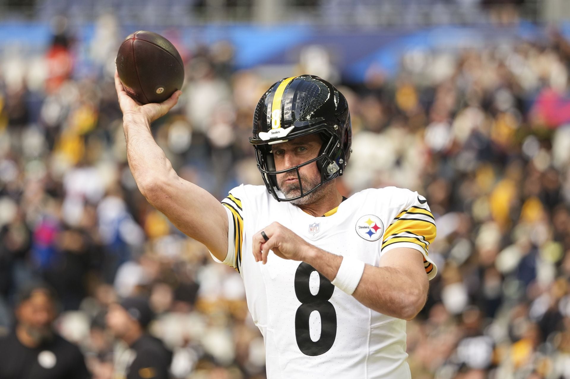 "Next up is Drew Brees" "Guy is the goat": NFL fans react as Aaron Rodgers passes Peyton Manning for 3rd-most regular-season TD passes in history