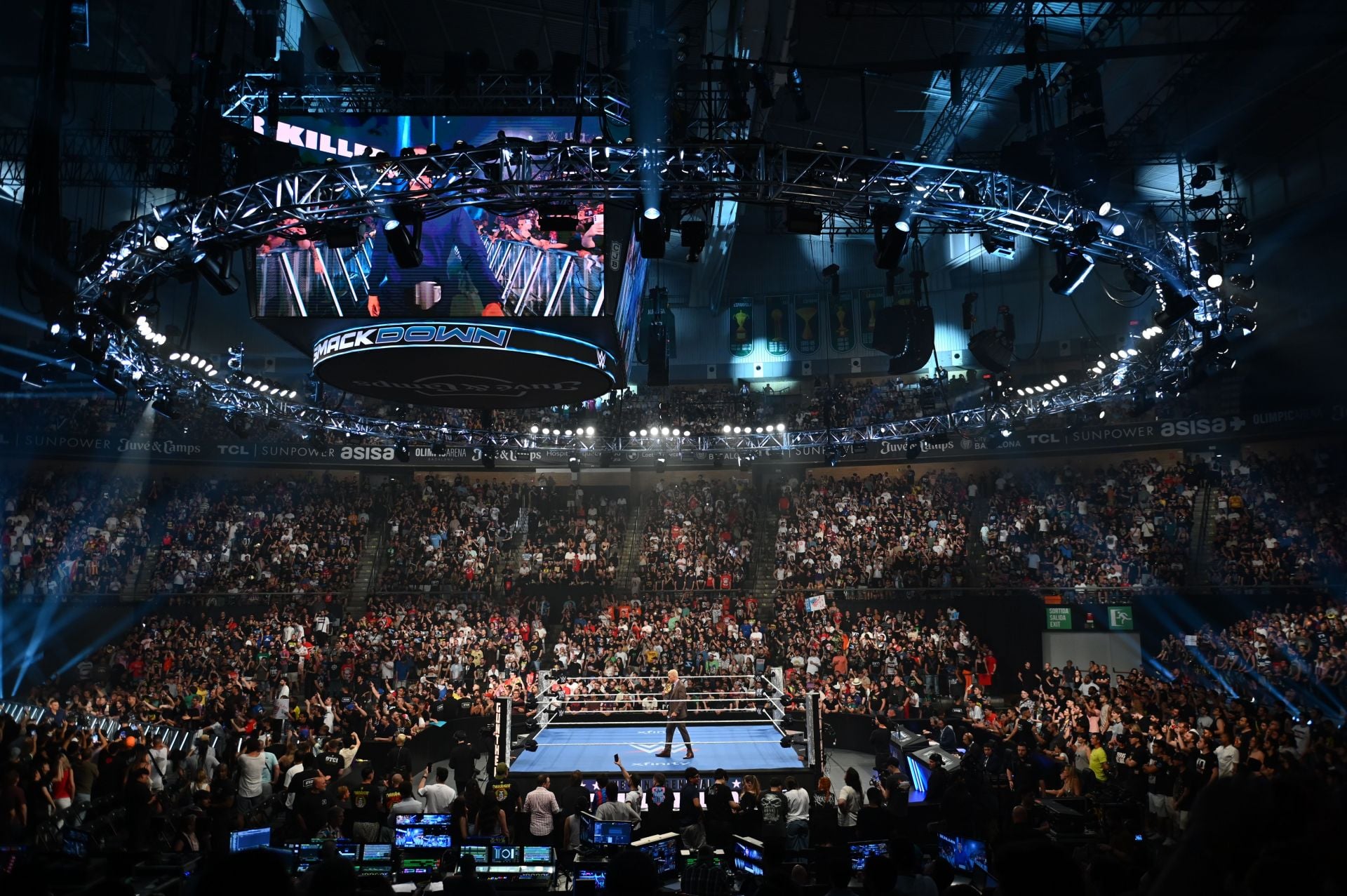62-year-old legend appears backstage on WWE SmackDown