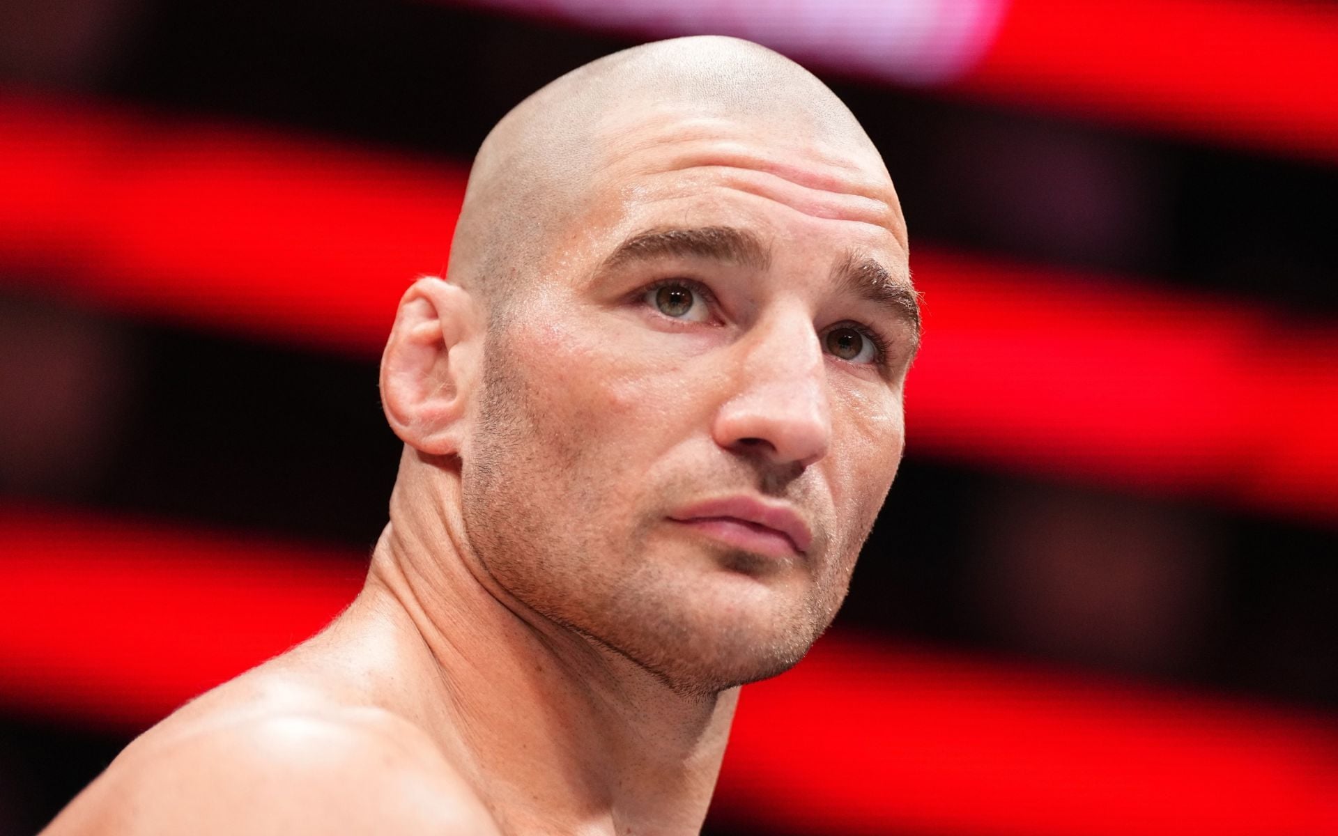 "They're paying him sh*t" - Former UFC heavyweight claims Sean Strickland could trade UFC title fights for a lucrative Jake Paul clash 