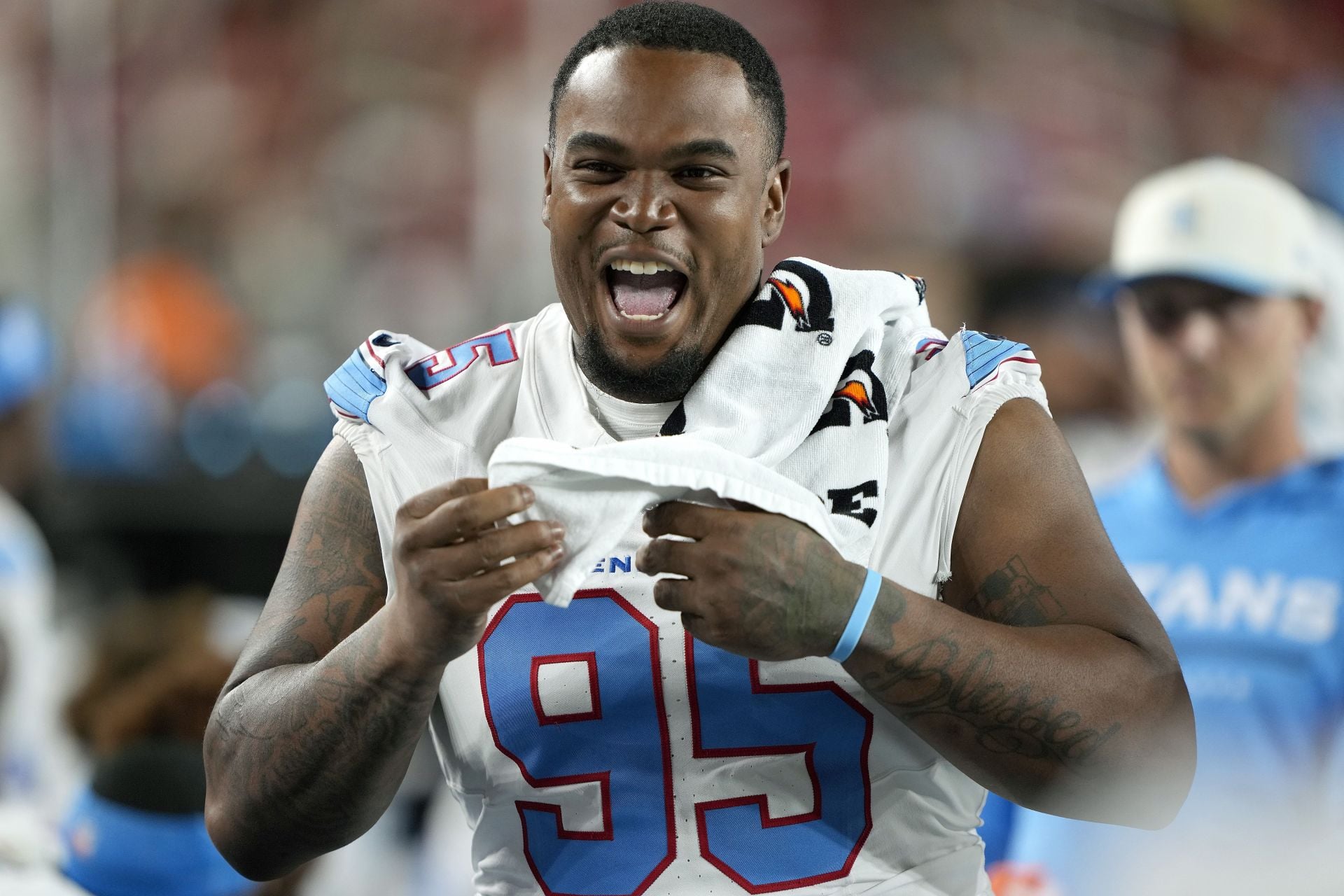 "Was he stealing food?" "Getting freaky in the locker room": NFL fans react to Titans releasing DT Jordan Elliott after an "incident" in team facility