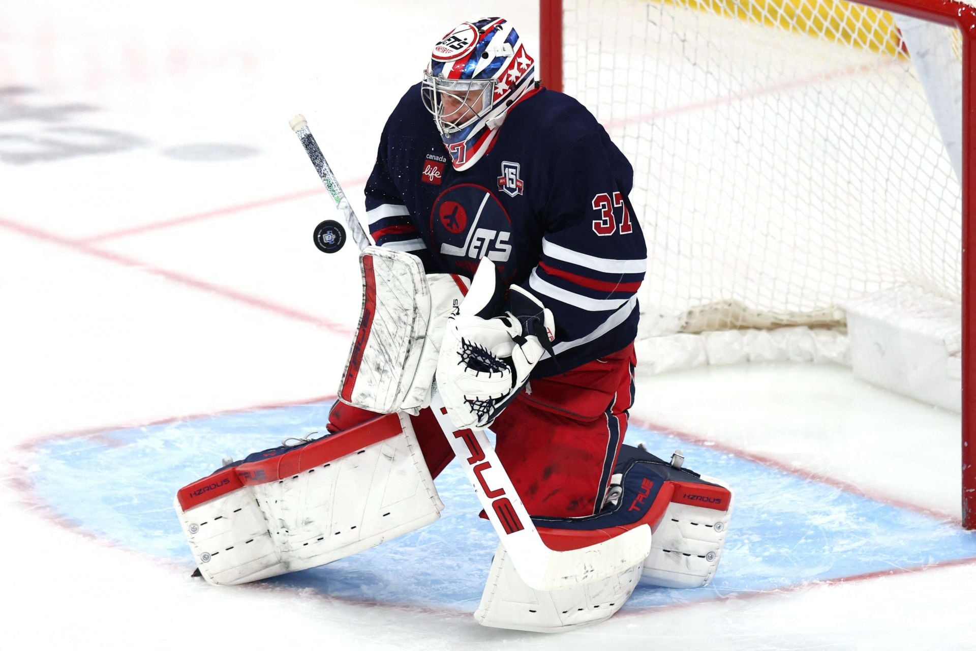 Jets GM Kevin Cheveldayoff makes thoughts on Connor Hellebuyck trade crystal clear - "Wish I could have done it 4 months ago"