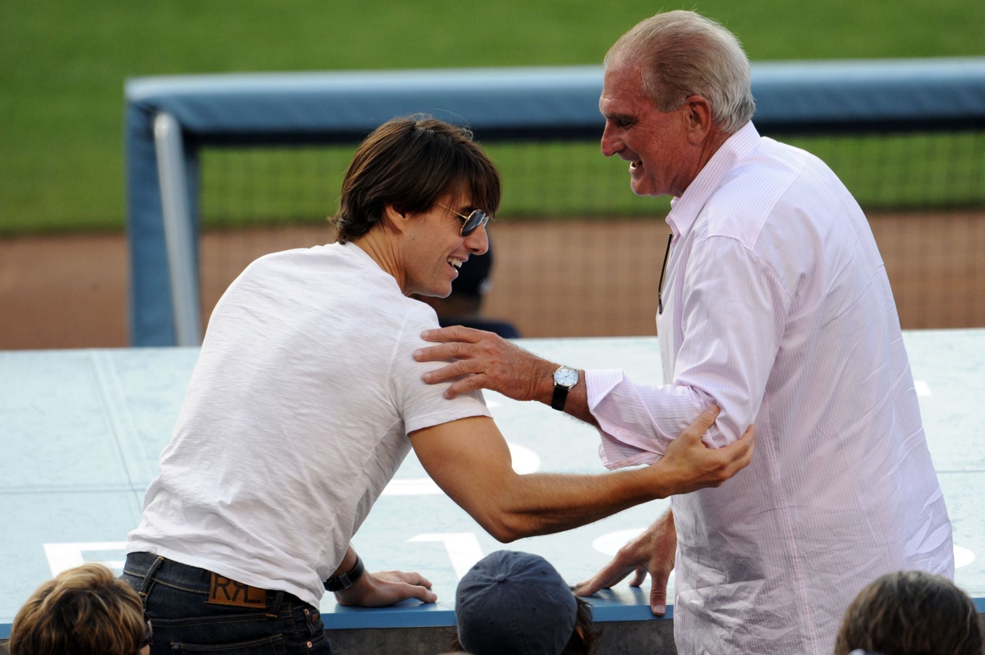 "Lotta Scientologists in Clearwater near Tampa" - Fans react to Tom Cruise's appearance at Tropicana Field to watch World Series Game 3