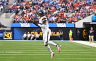 Denver Broncos wide receiver Jaylen Waddle catches a pass against the Los Angeles Chargers - Source: Imagn