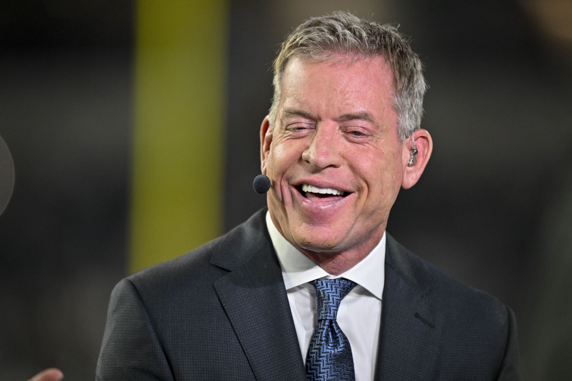 Troy Aikman’s new GF Marisa Howard shows off “best night” with Cowboys legend while twinning in black