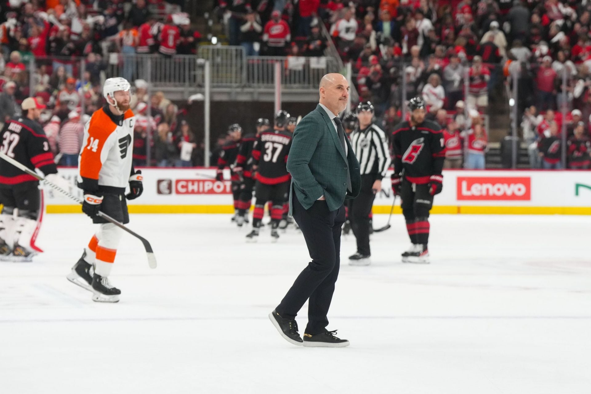 "Tocchet needs to go": Philly fans irate as Flyers get off to worst start in franchise history with 7 straight losses