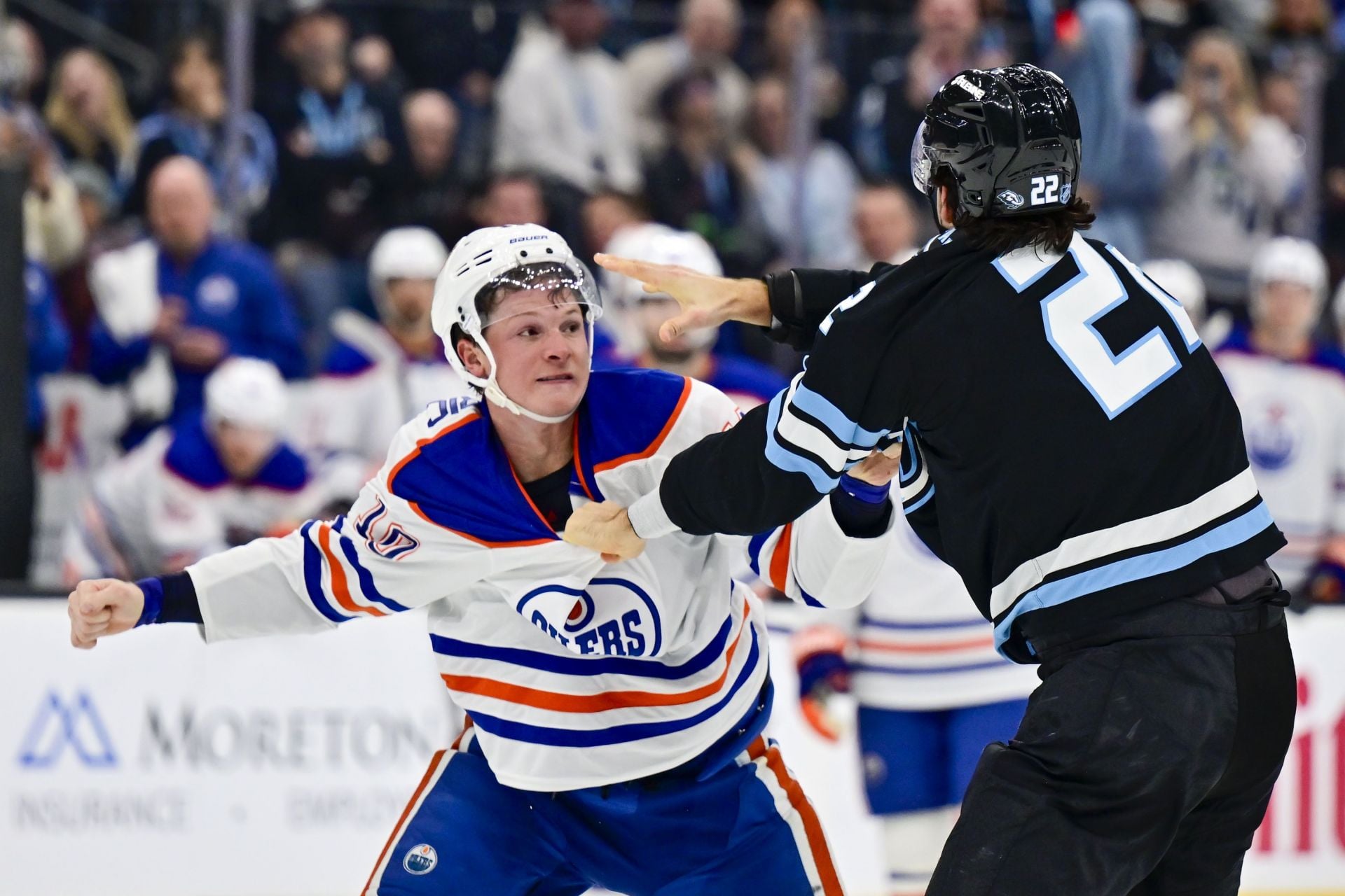 [WATCH] Trent Frederic, Jack McBain trade haymakers in spirited tilt during Oilers vs Mammoth