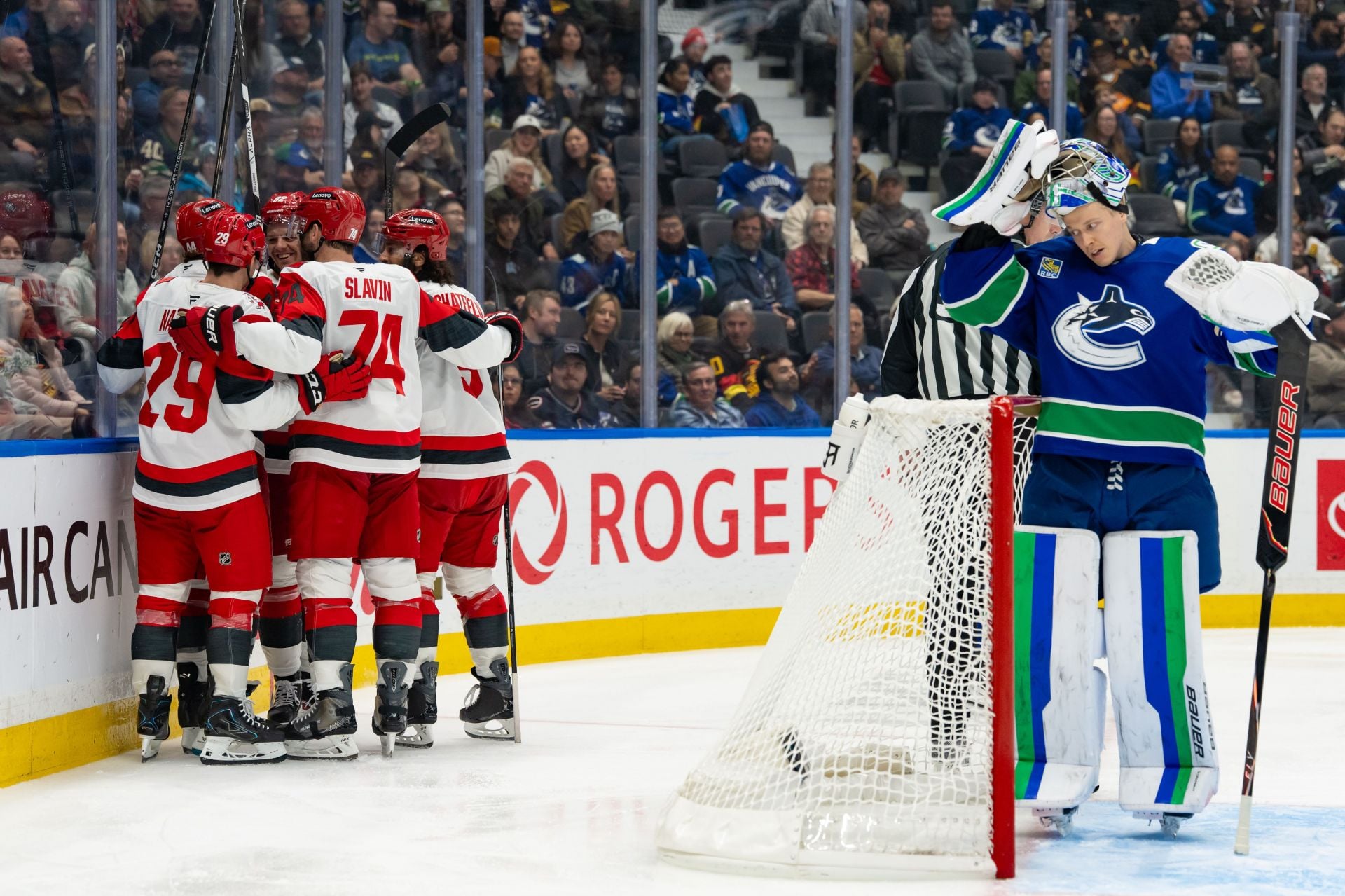 "Canucks played another pathetically disinterested game": Vancouver's eight straight loss leaves fans devastated