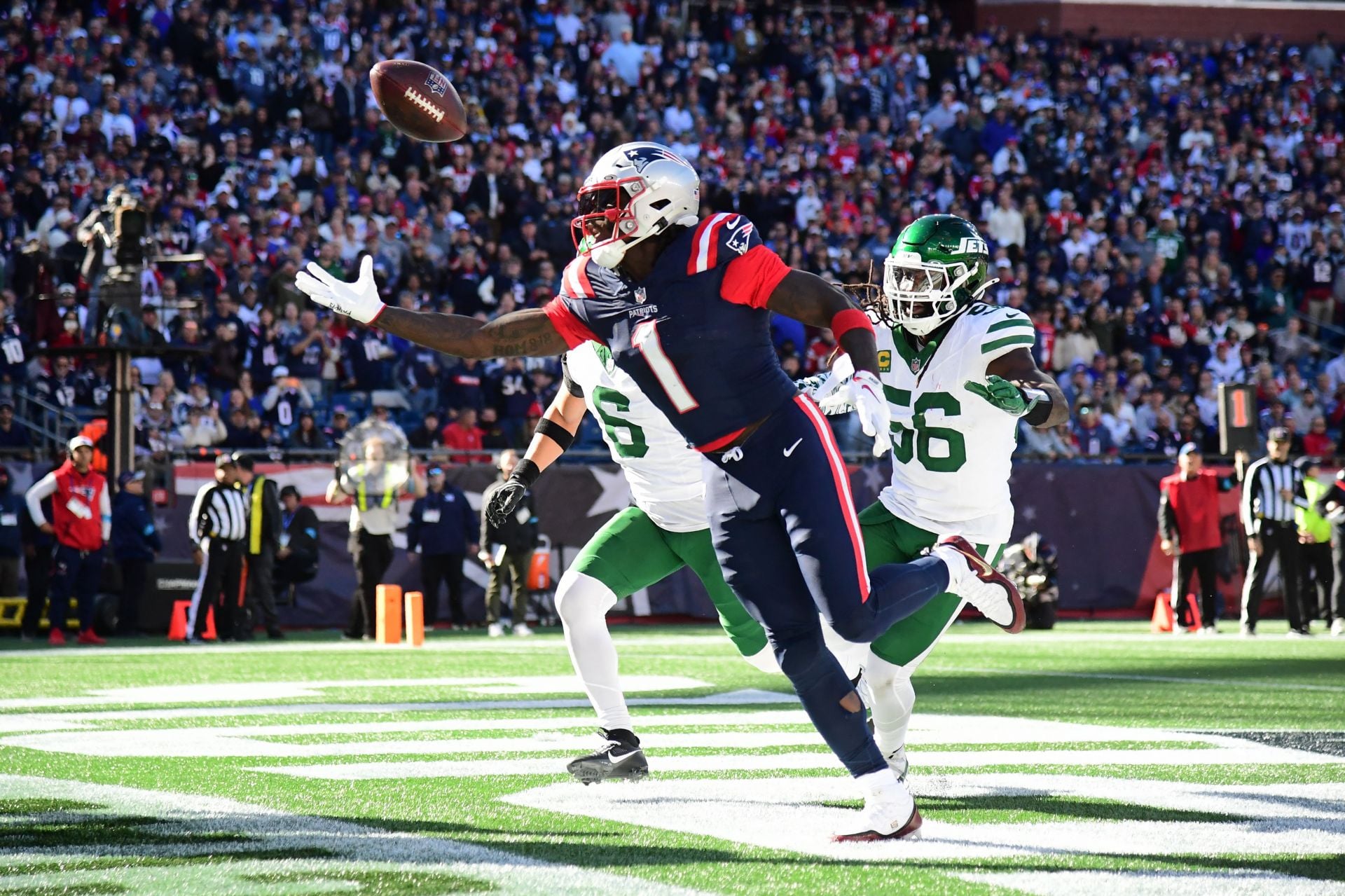"Next level awful WR play": Dave Portnoy urges for AJ Brown to be benched after Patriots star's underwhelming return