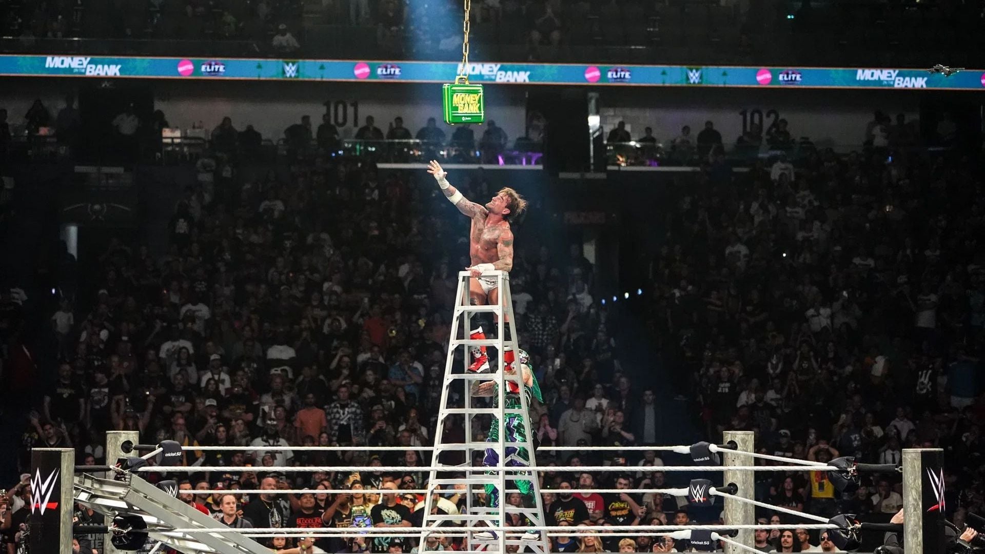 CM Punk fails at WWE Money in the Bank: 3 reasons why