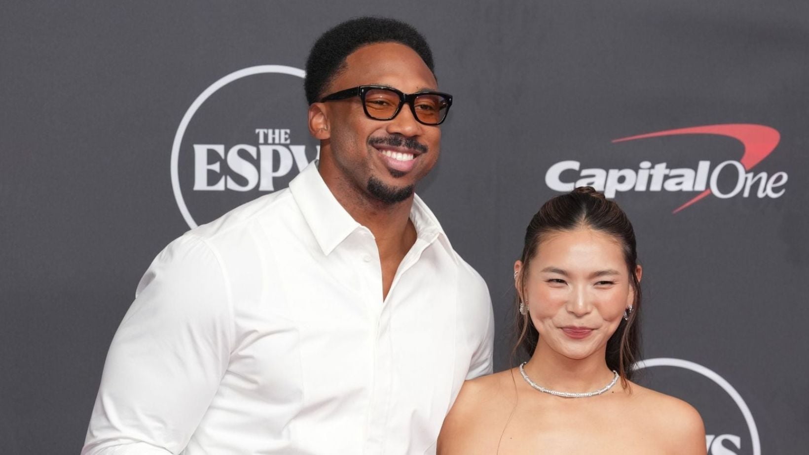 Chloe Kim flirts with Myles Garrett in the pool amid Rams DE's future in the air after being placed on IR