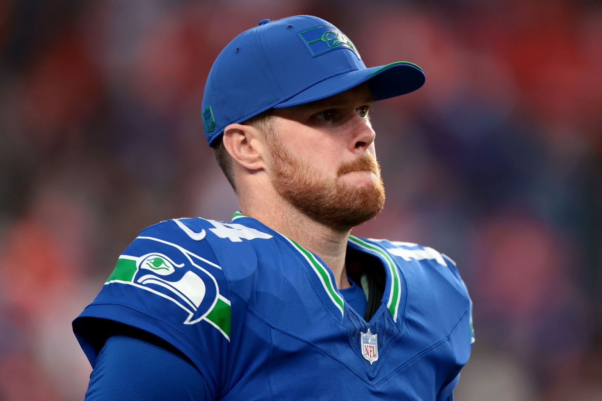 "Worst QB to ever win a Super Bowl," "Needs to be benched": NFL fans rip "fraud" Sam Darnold throwing 2 "horrible" game-ending INTs vs. Broncos