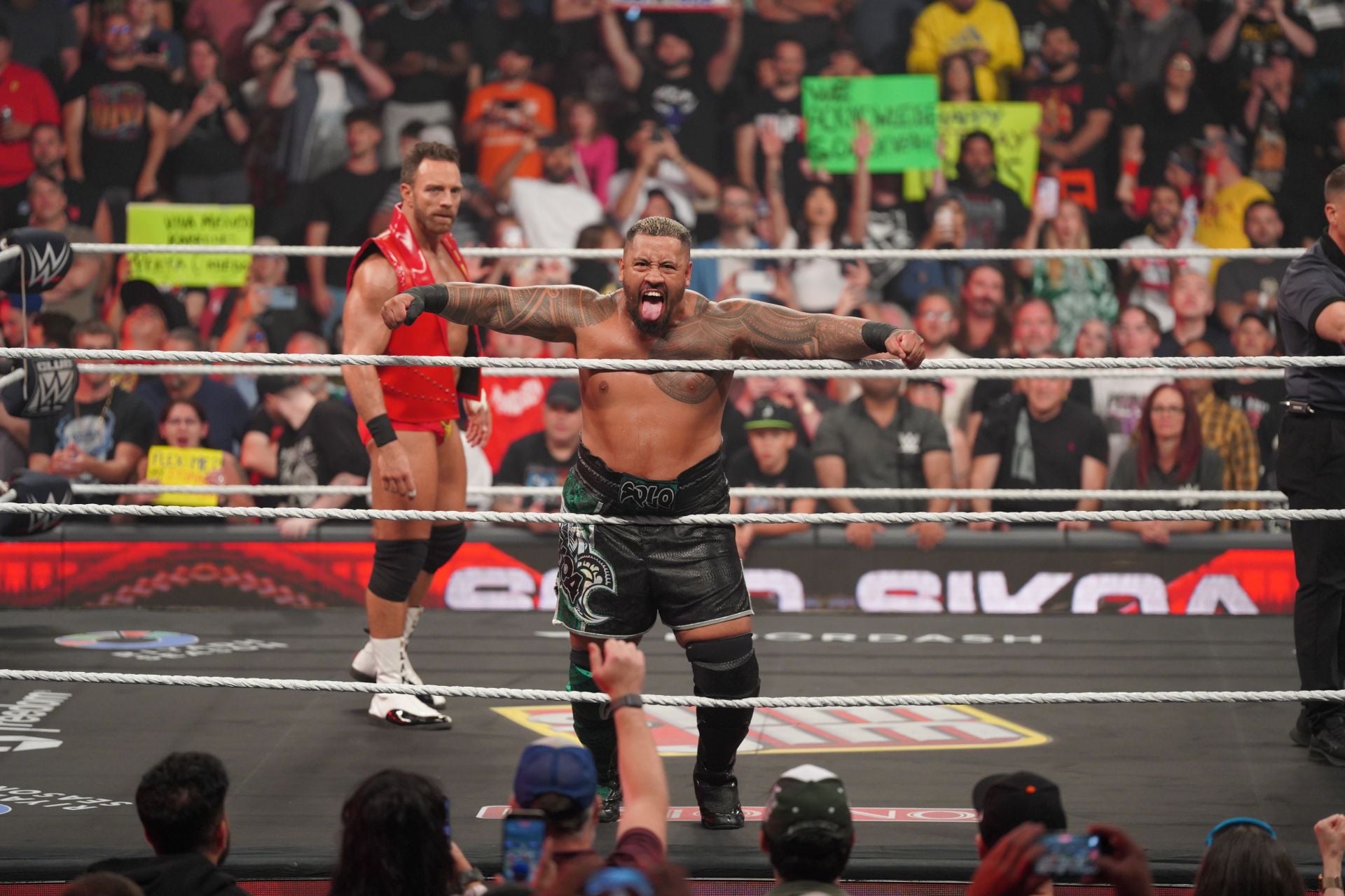 3 Favors Solo Sikoa could ask of Roman Reigns after rejoining The Bloodline on WWE RAW