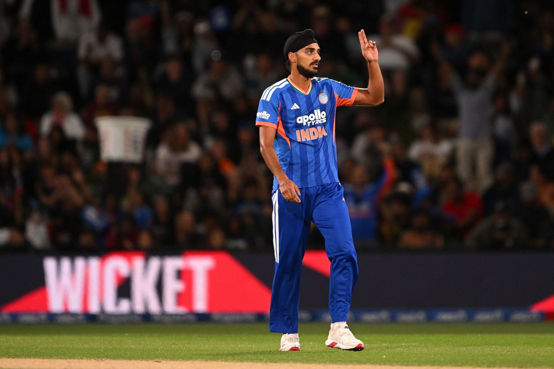 Arshdeep Singh takes the massive wicket of Glenn Phillips for 70 to break 116-run stand in NZ vs IND 2026 2nd T20I [Watch]