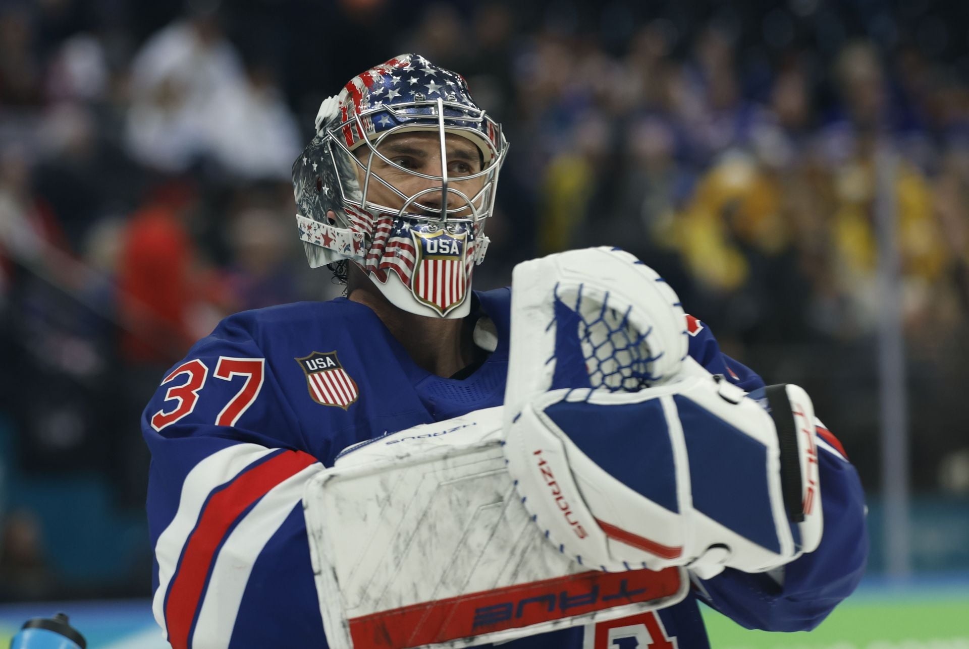 Elliotte Friedman reveals the two players who could change the dynamic of Connor Hellebuyck's trade situation with the Jets