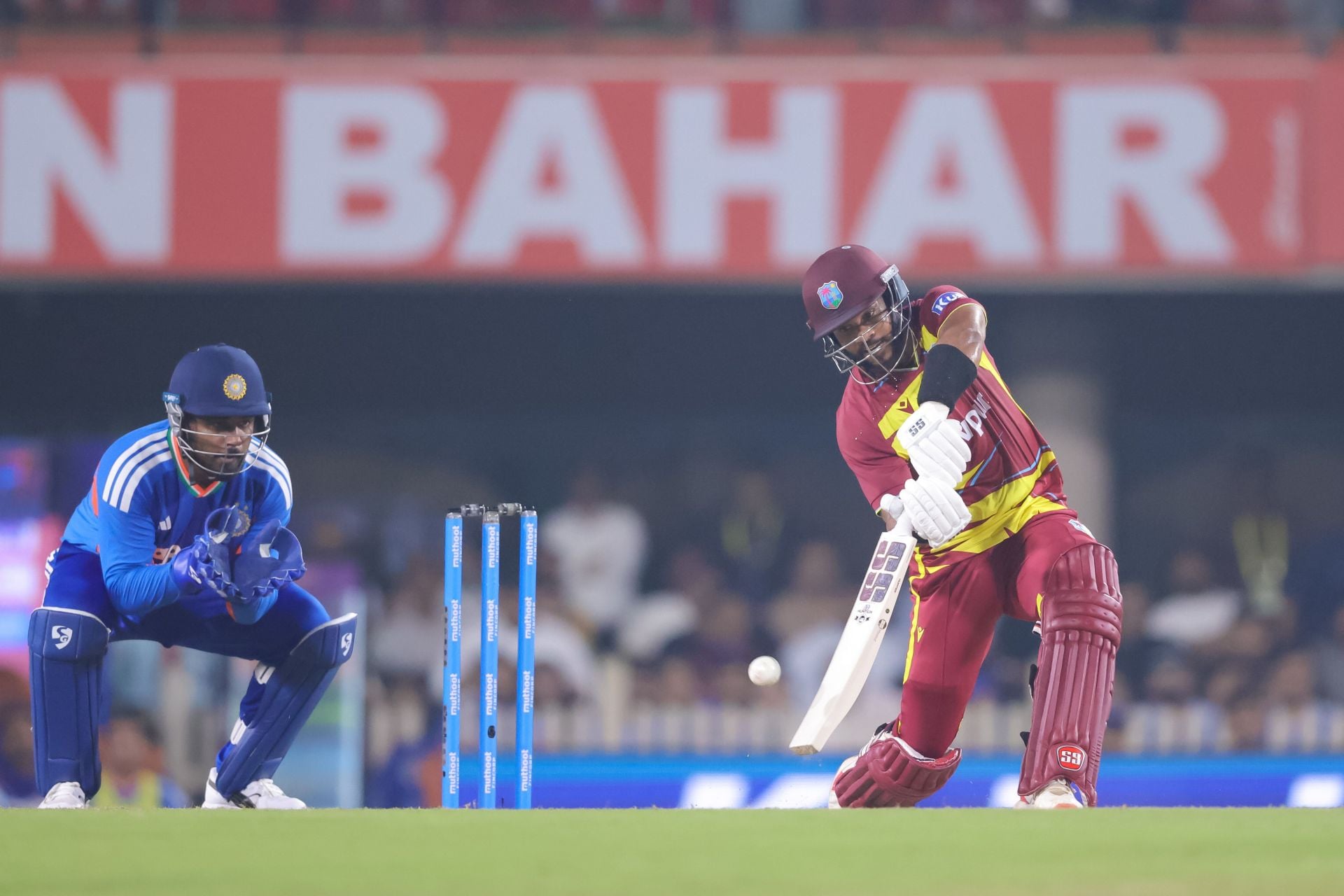  "The Indian owners are, anyway, quite generous" - Former RCB player predicts massive bidding war for Shai Hope in IPL 2027 mini auction 