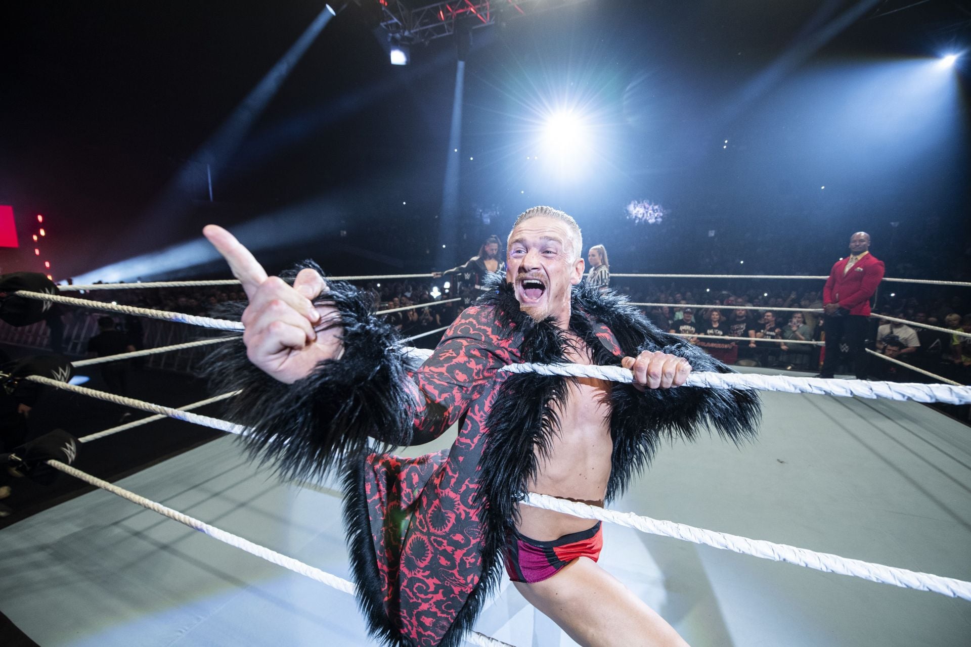 Ilja Dragunov poised to debut in AEW at WrestleDream, possible tag‑team title interference