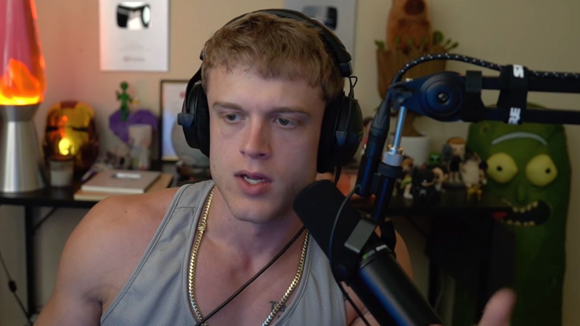 "Guys that go out in public and harass people and say it's just content": Joe Bartolozzi calls out streamers for having fake personalities