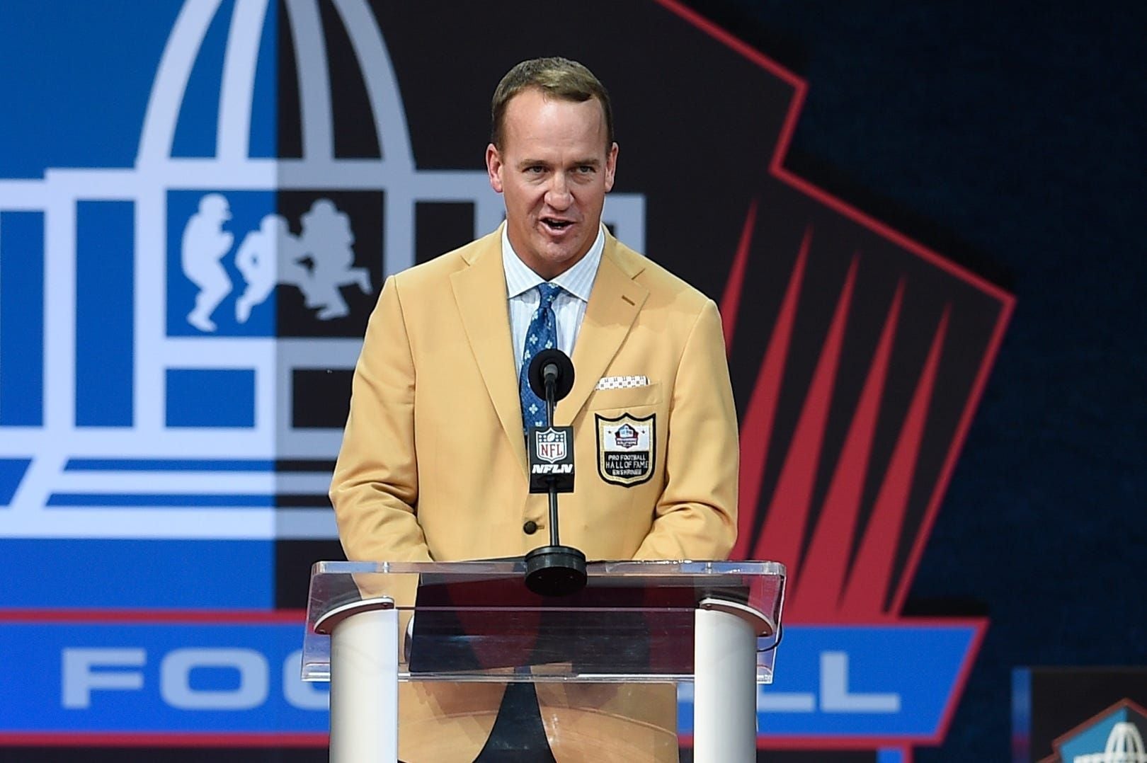 10 Super Bowl Winners Who Were Fans of Different NFL Teams Growing Up