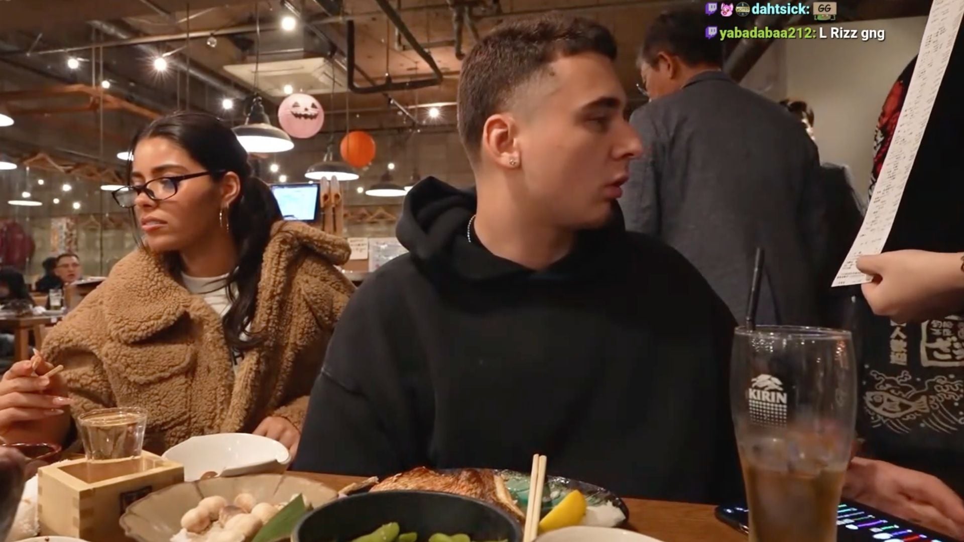 "That poor restaurant just had to cook ￥1.5 million worth of food": Lacy lambasts his fans for allegedly ordering $12,000 worth of food in Japan