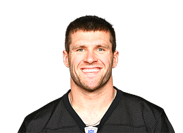 Steelers LB T.J. Watt, former Wisconsin soccer star Dani Rhodes