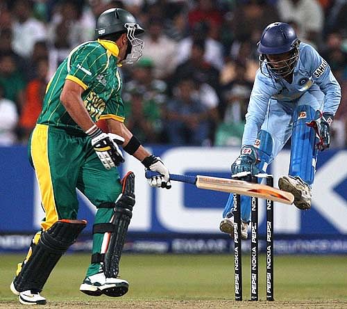 Yet another series defeat for India in South Africa (Roundup)