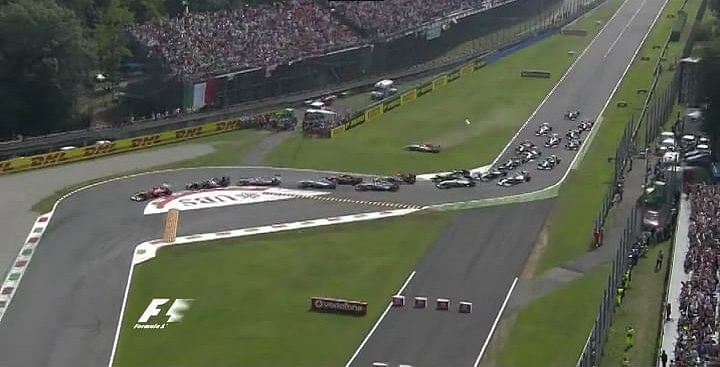 F1-2011-13-Italy.mkv_snapshot_00.11.34_2011.09.12_08.22.15.jpg