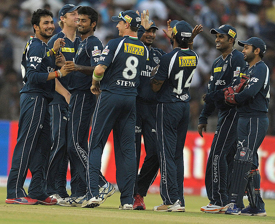 Deccan Chargers celebrate winning their final league match